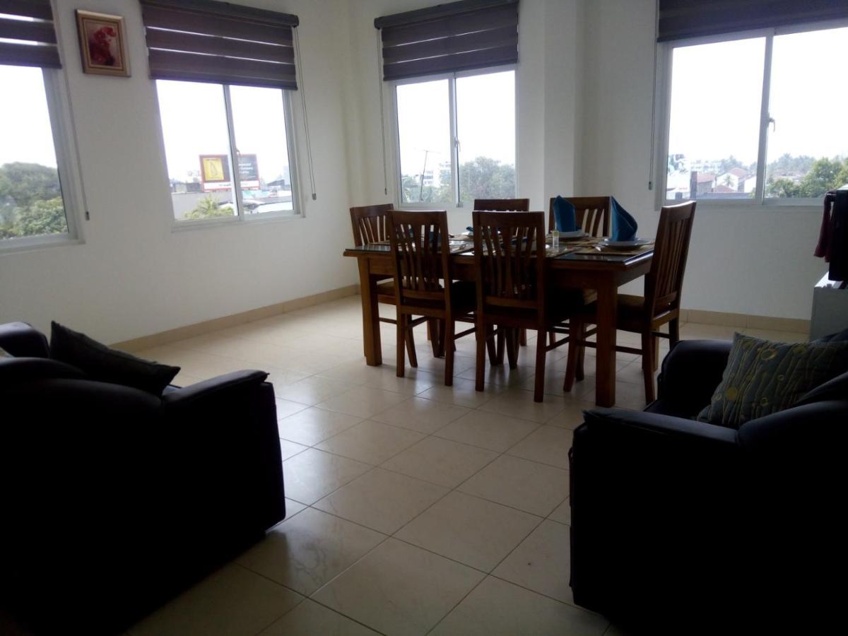 Ocean Pebbles Apartment Dehiwala-Mount Lavinia Luaran gambar